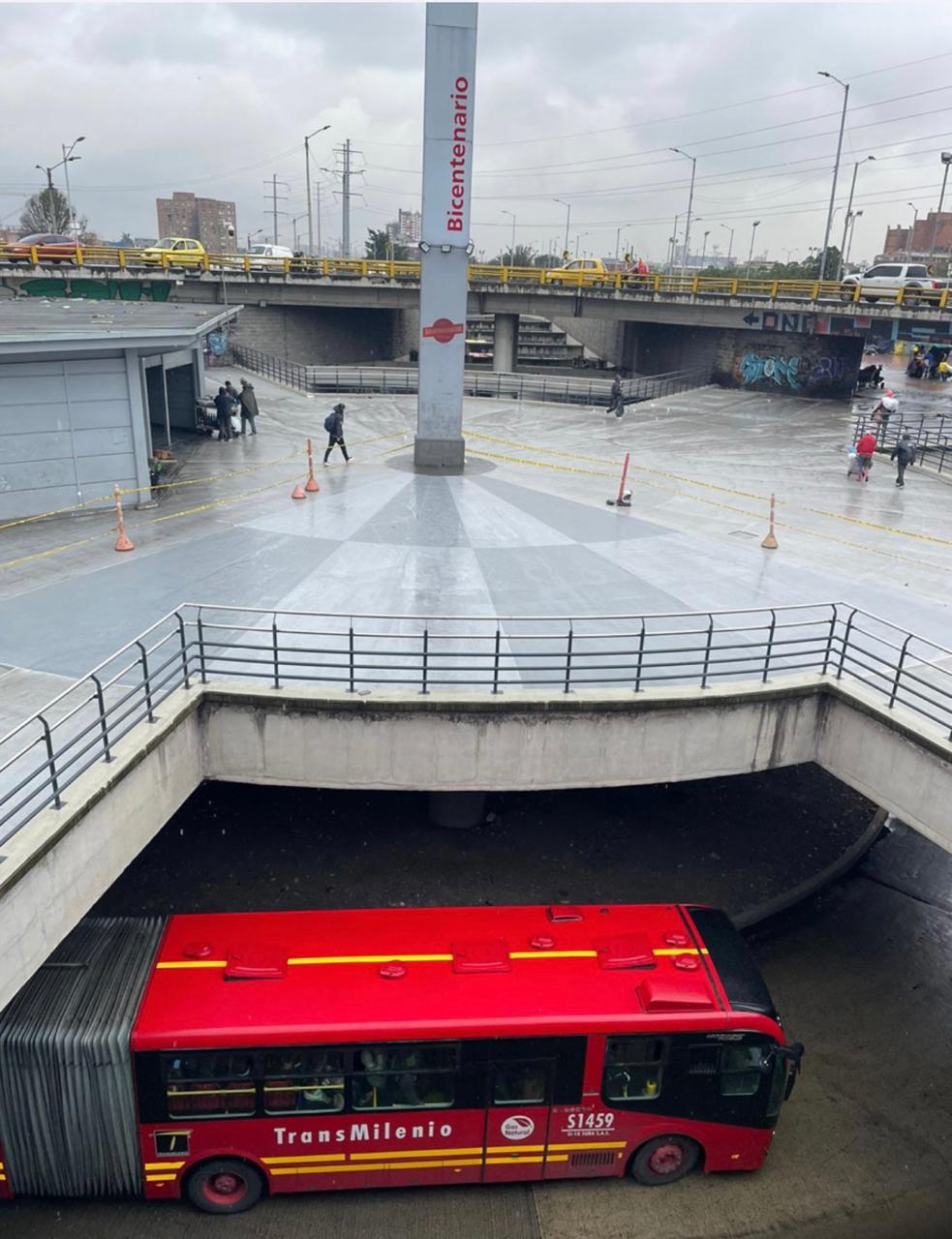 Avance intervención del intercambiador peatonal Bicentenario en Bogotá