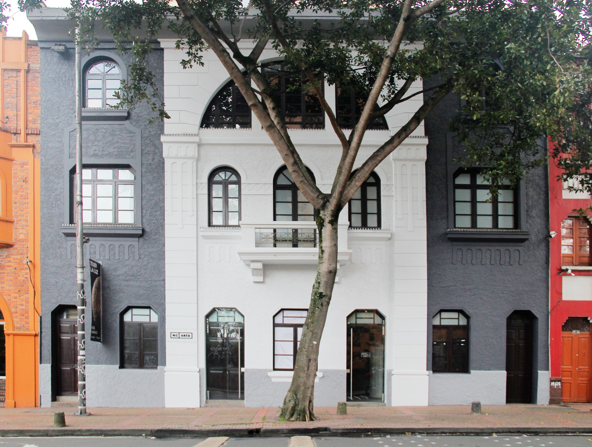 Casa Hoffmann y NC-ARTE (Carrera 5 No. 26B - 76)