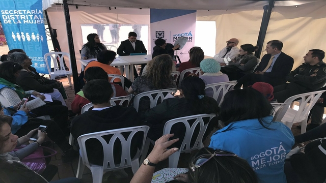 Mujeres en el Consejo Local de Seguridad en el Portal Bogotá