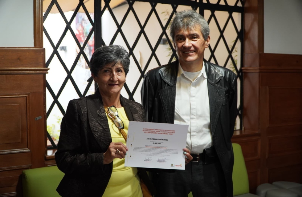 Ana Elvira ciudadana certificada 