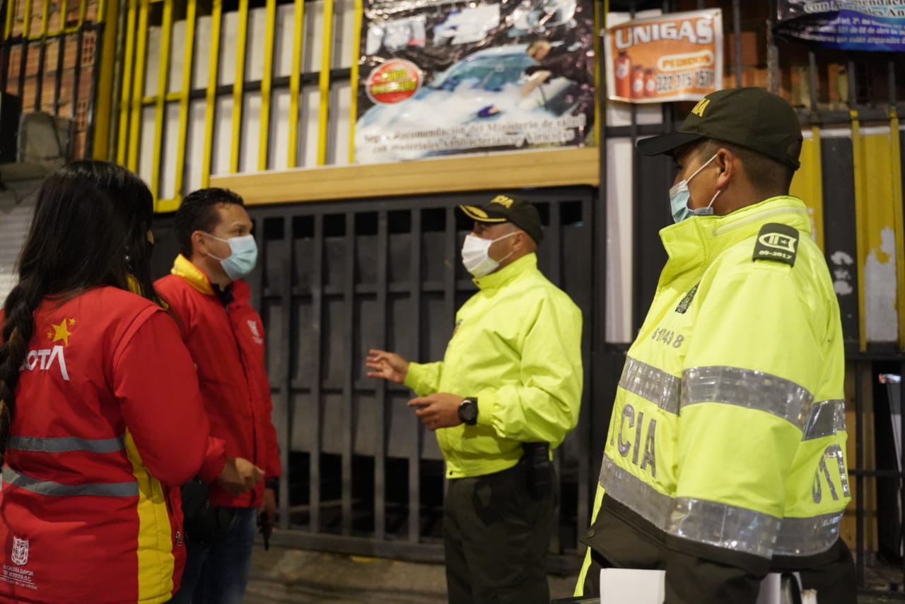 En los operativos realizados fueron capturadas 8 personas que serán procesados por estímulo a prostitución y trata de menores - FOTO: Prensa Alcaldía de Los Mártires