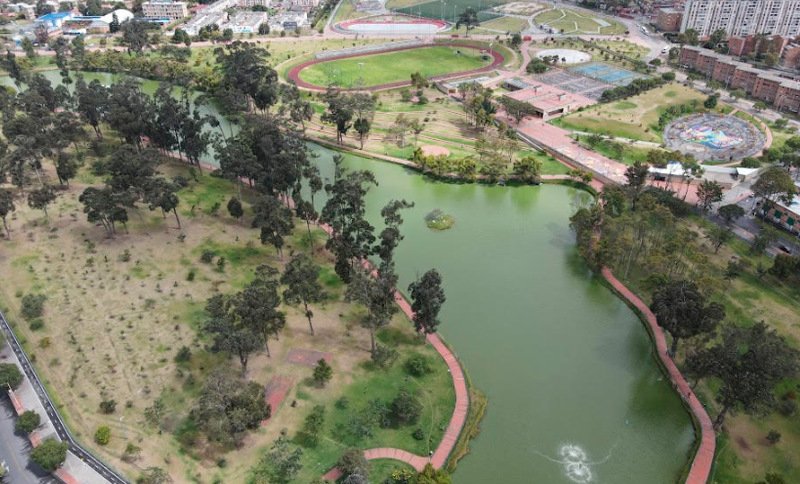 Caminata ecológica en el Parque Timiza