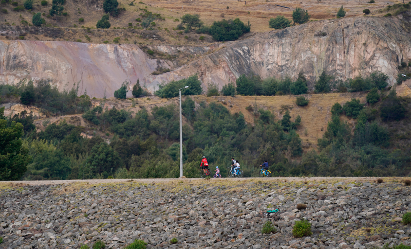 Caminata ecológica en el Parque Cantarrana en Usme