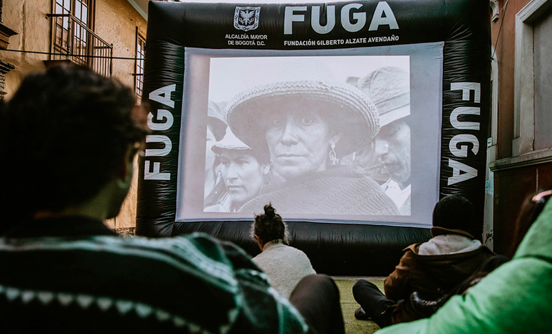 Cine en la calle 10 - Fundación Gilberto Alzate Avendaño