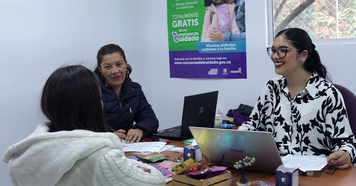 Atención gratuita a mujeres. Foto: Secretaría de la Mujer.