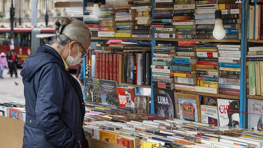  beca para el Fortalecimiento de Programas y Servicios de Bibliotecas Comunitarias