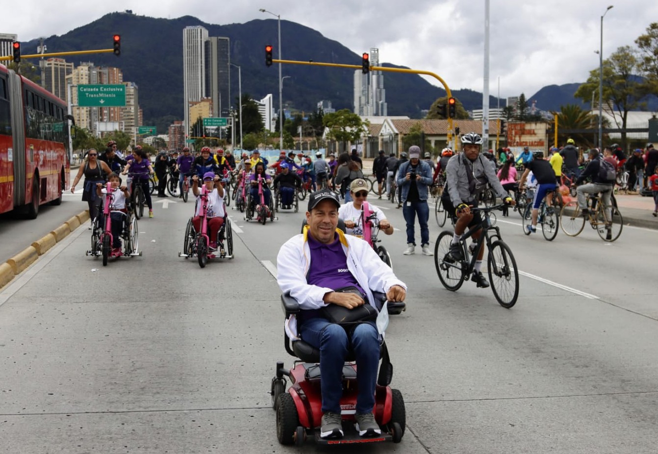 César Bermúdez en la calle