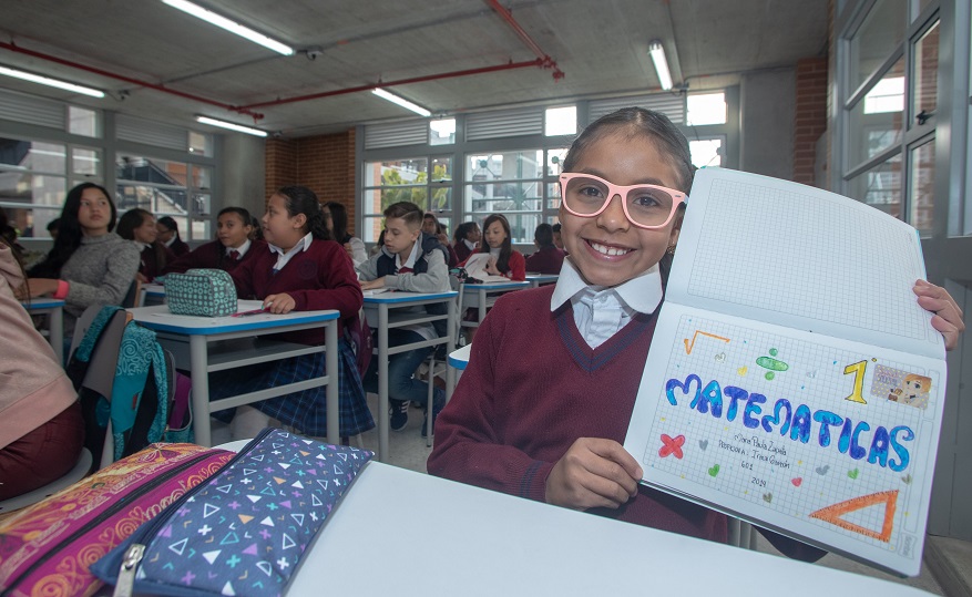 Jornada de Matrículas para colegios este fin de semana - Foto: Comunicaciones Alcaldía / Andrés Sandoval 