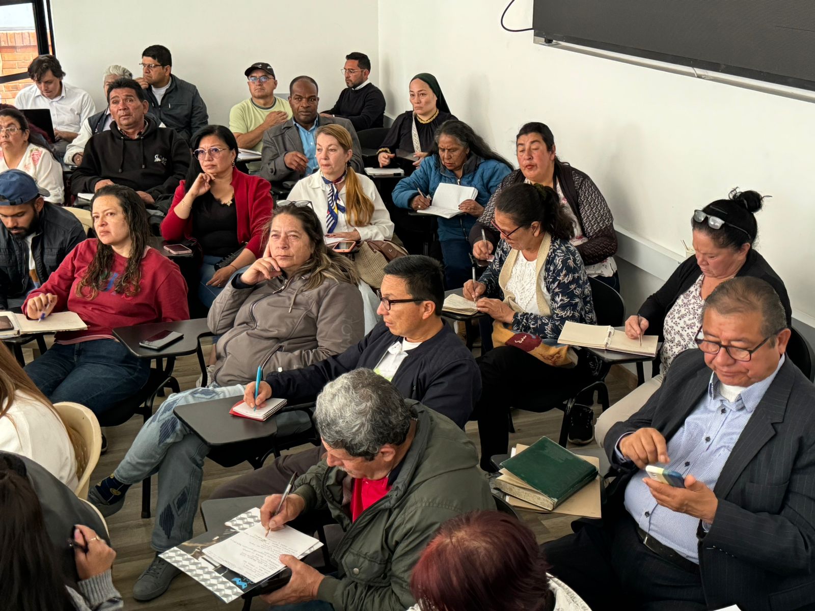 Reunión con las Juntas de Acción Comunal en el IDPAC.