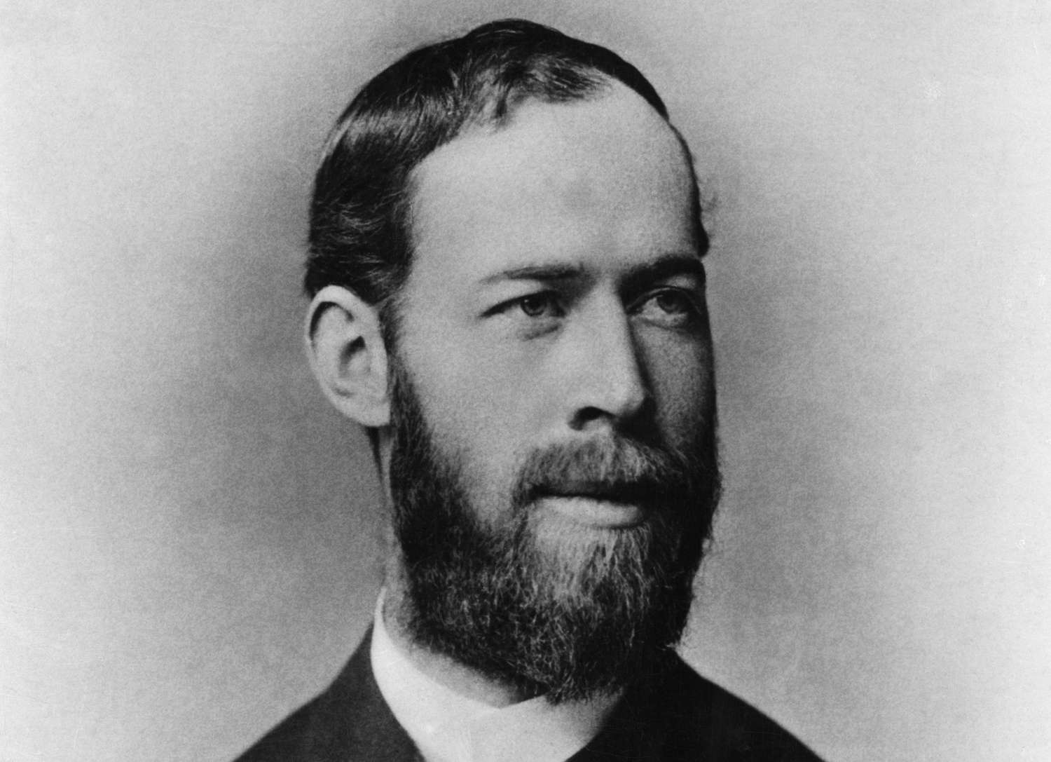  Heinrich Hertz 