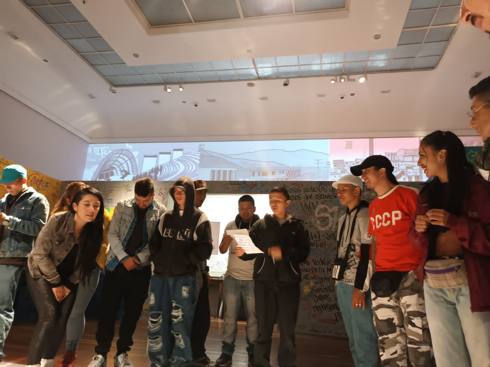 Jóvenes en el Museo Nacional