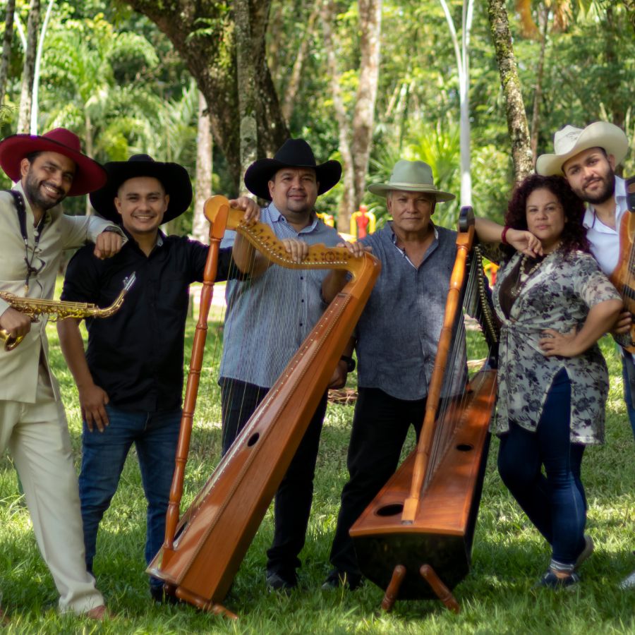 LAGUNA BRAVA ENSAMBLE