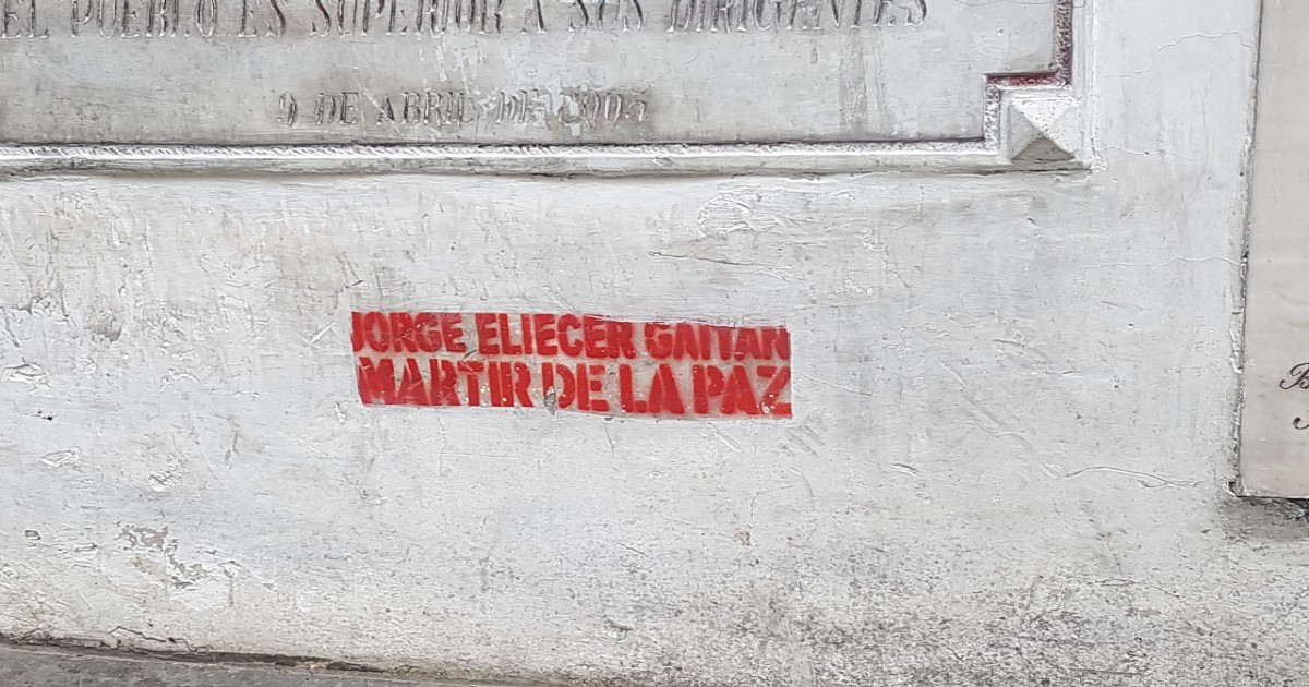 Placa en honor a Gaitán