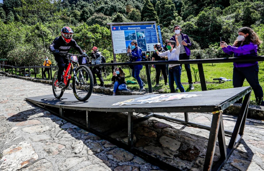 Downhill en Monserrate 