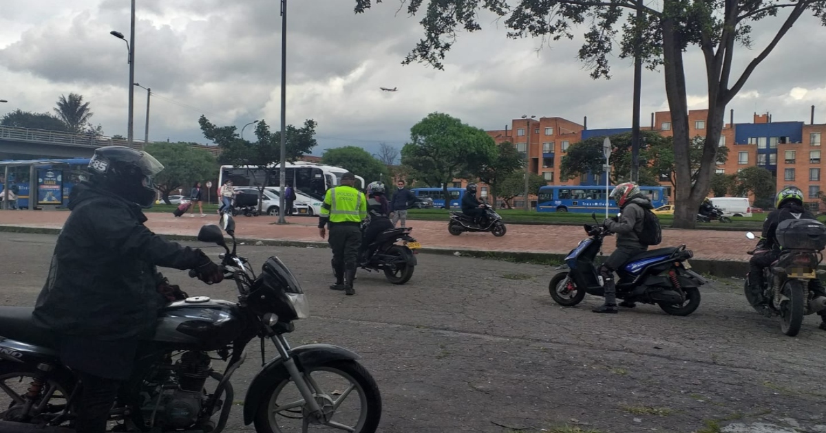 Cómo se desarrollan los cursos gratuitos para motociclistas en Bogotá