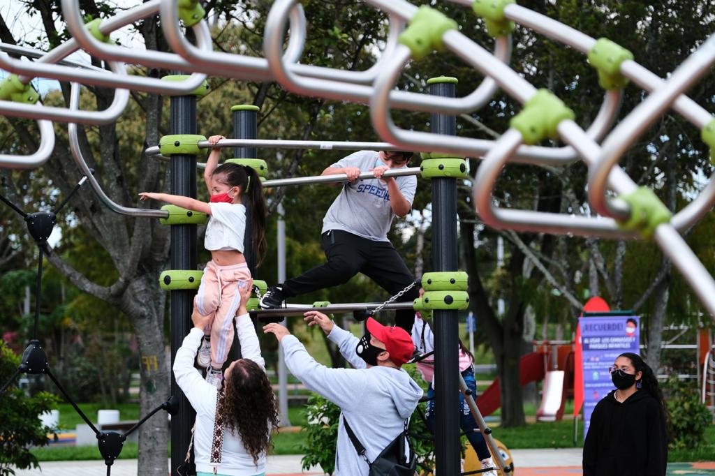 Niños Jugando