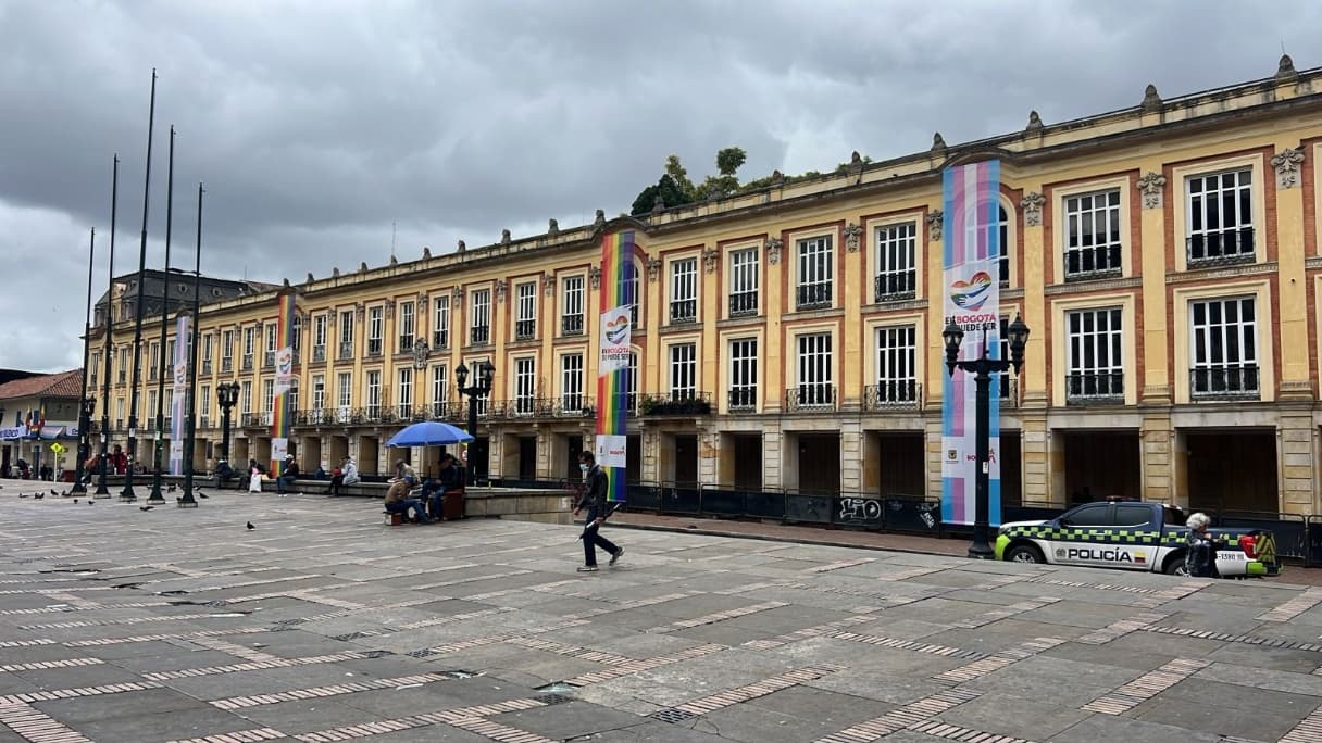 Orgullo LGBTI en Bogotá: sede de la Alcaldía se viste de colores y diversidad