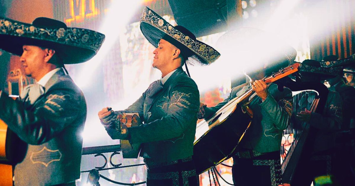 Ricardo Torres y su mariachi