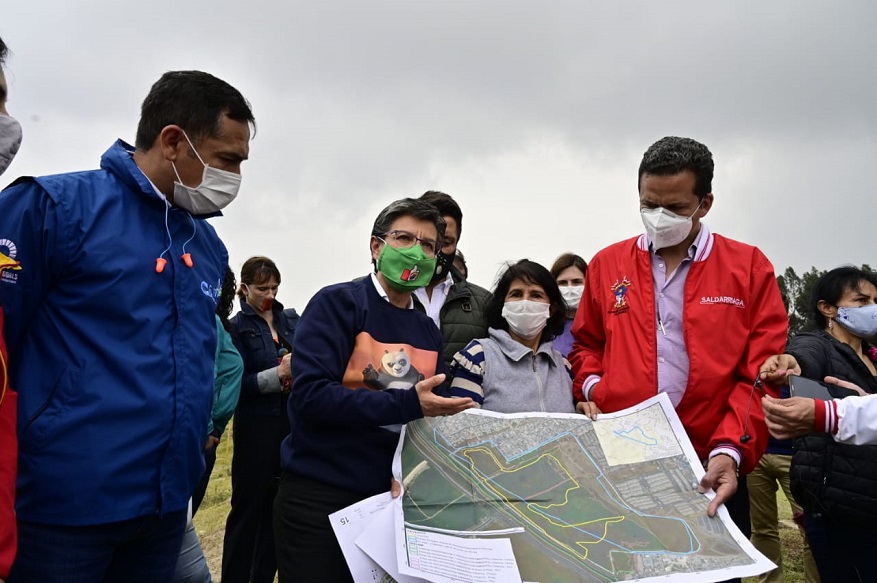 Alcaldesa visitó humedal Tibanica - Foto: Comunicaciones Alcaldía Bogotá