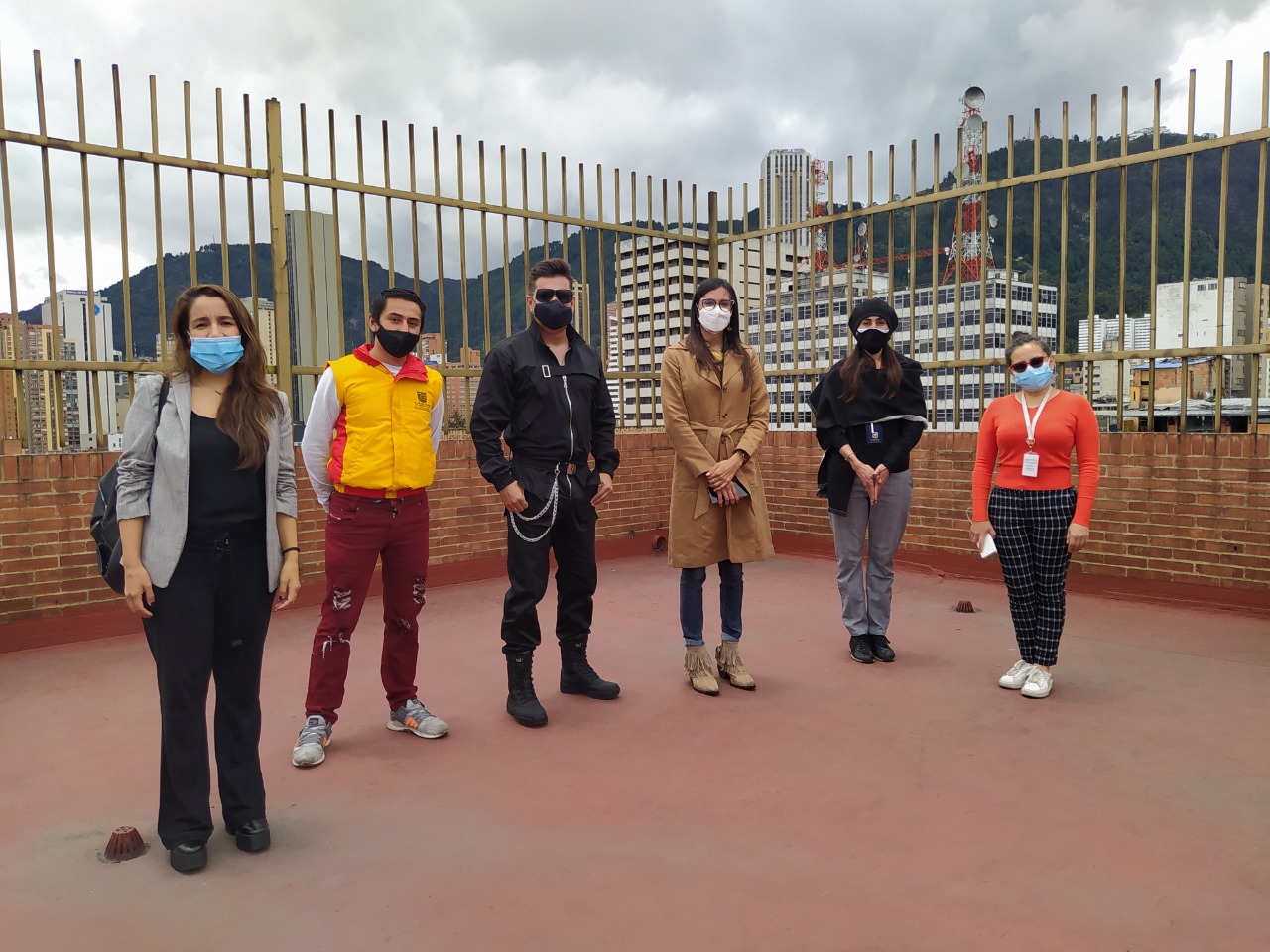 El anuncio de la alcaldesa (e) Tatiana Piñeros sobre la creación de Distrito Rojo fue hecho durante la visita al Centro de Atención Integral a la Diversidad Sexual y de Género Zona Centro CAIDSG - FOTO: Prensa Alcaldía de Los Mártires