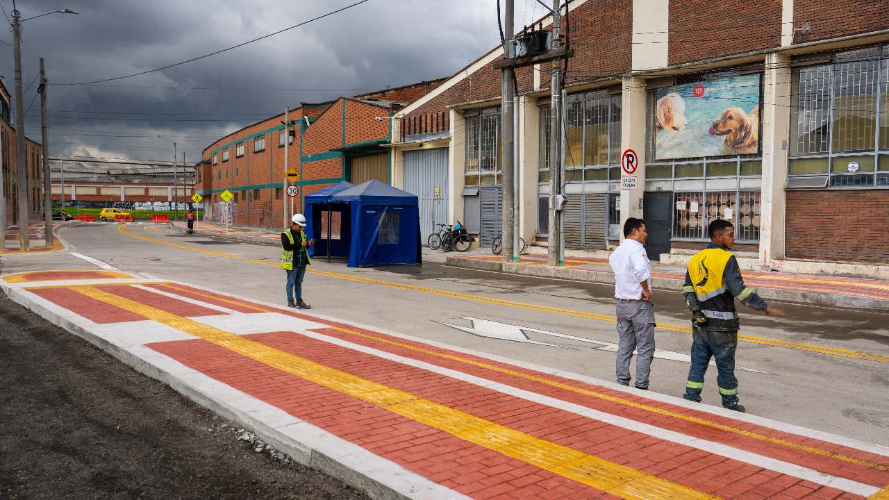 De qué se trata piloto de andenes con concreto estampado en Bogotá 