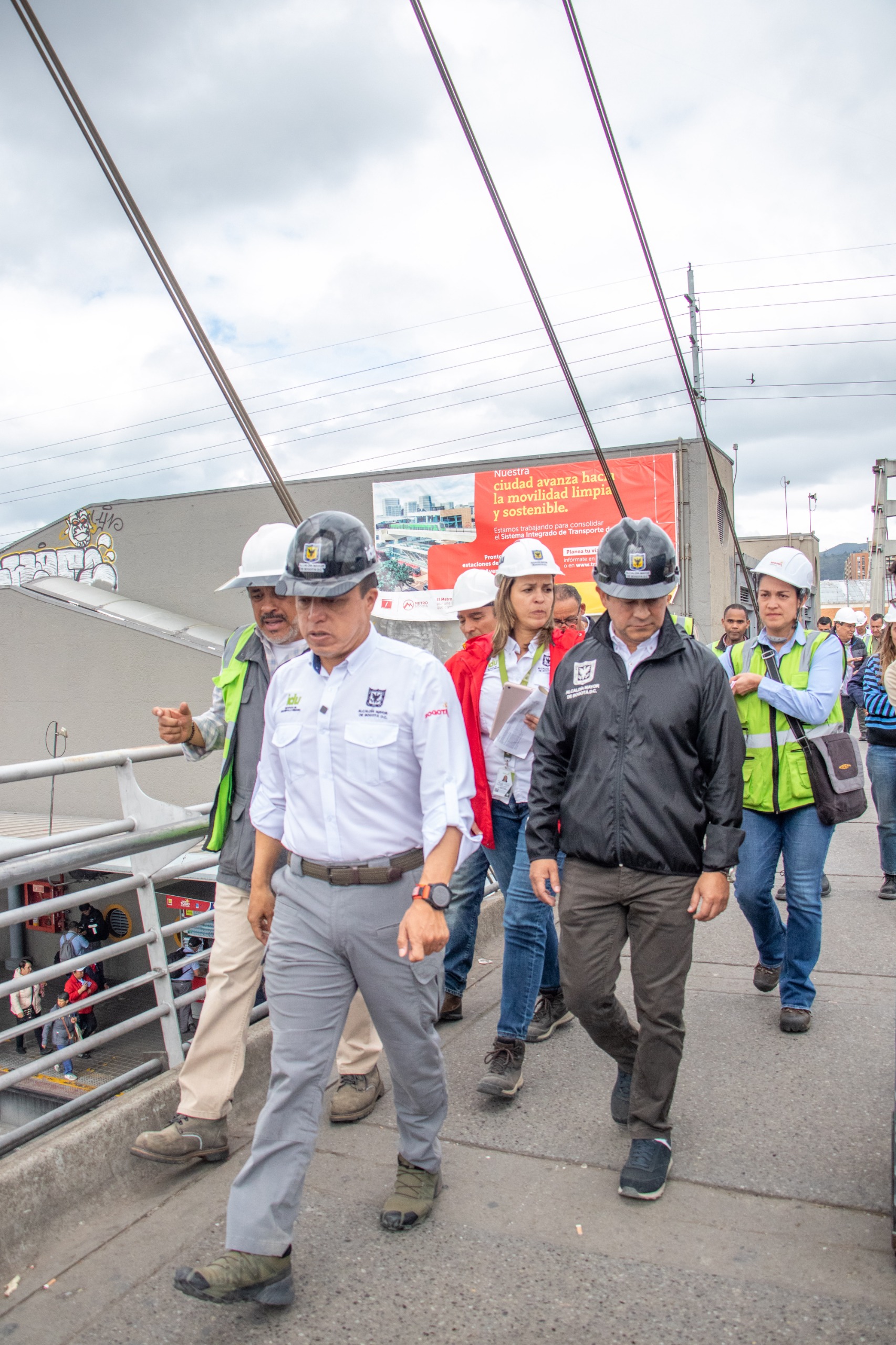 Reforzamiento puente peatonal de calle 174 con autopista Norte Bogotá