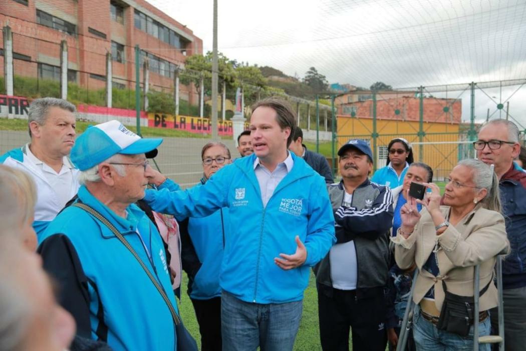 Secretarios de Gobierno y Seguridad realizan recorrido para conocer el estado de las obras y la entrega de escenarios deportivos.