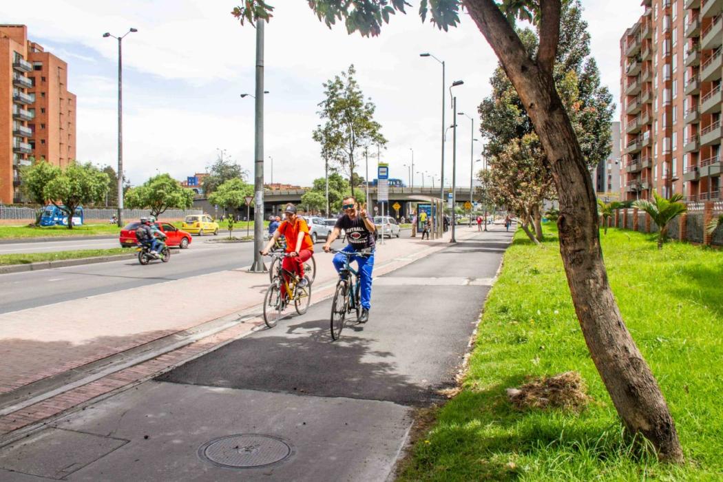 Se instalaron 4.479 luminarias (LED y Halogenuro) en diversos tramos de ciclorrutas de la ciudad.