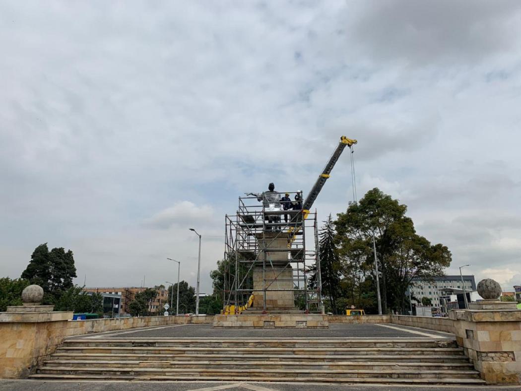 La primera de ellas es la escultura en honor a Isabel la católica y Cristóbal Colón, ubicada en la Avenida El Dorado. Foto: IDPC