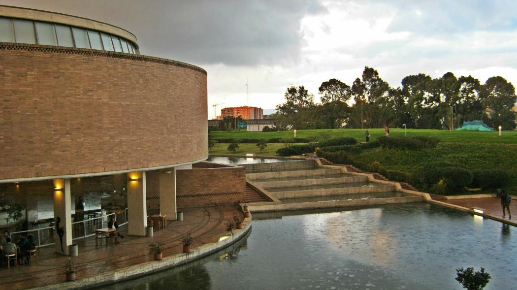 Foto de la biblioteca Virgilio Barco