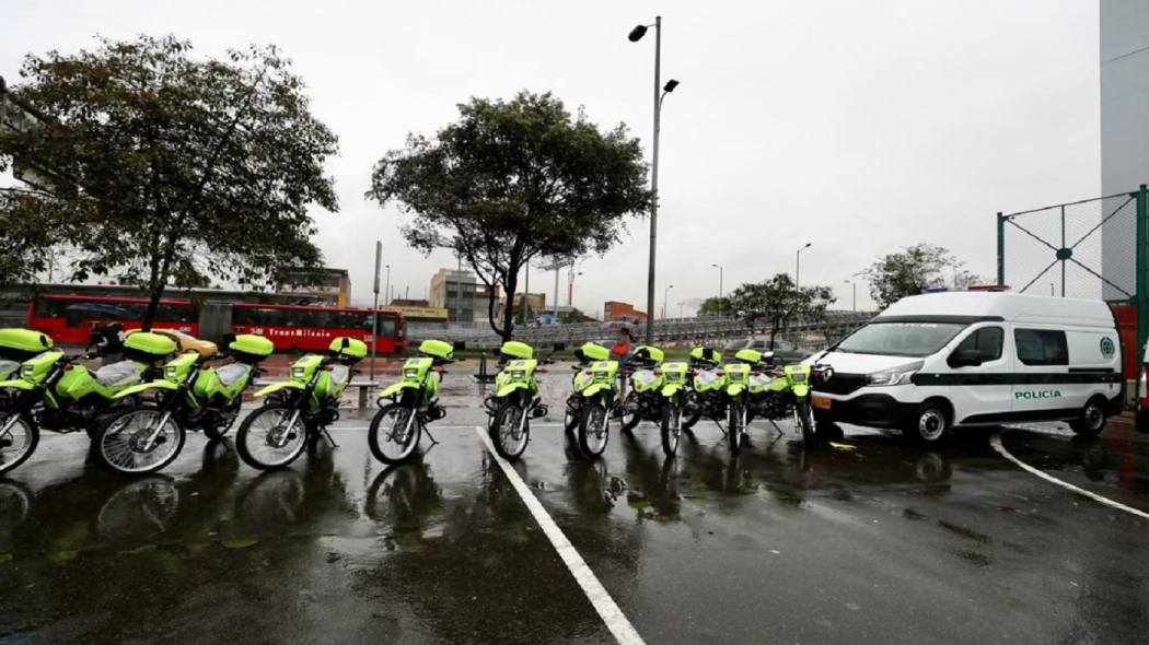 Equipos de patrullaje Policía Barrios Unidos