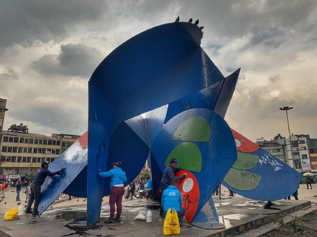 Se espera adoptar al menos 100 monumentos durante este año en toda la ciudad. Foto: IDPC