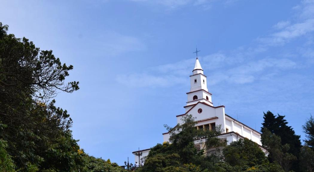 Imagen del Cerro de Monserrate de Bogotá