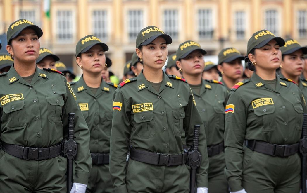 Primer grupo de auxiliares bachilleres mujeres llegan a Bogotá - Foto: Comunicaciones Alcaldía Bogotá / Andrés Sandoval