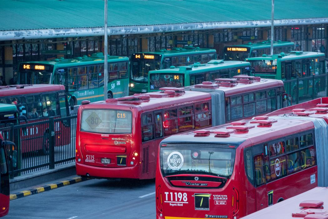 Portal El Tunal: buses de Transmilenio