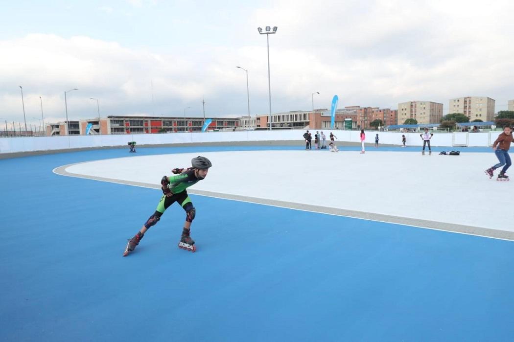 Entrega de parques y pista de patinaje en Bosa - Foto: Comunicaciones Alcaldía Bogotá / Diego Bauman