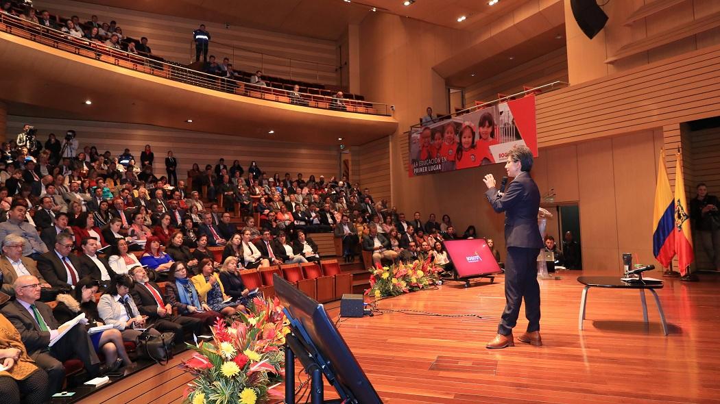 Alcaldesa Claudia López se reúne con rectoras y rectores de colegios distritales.