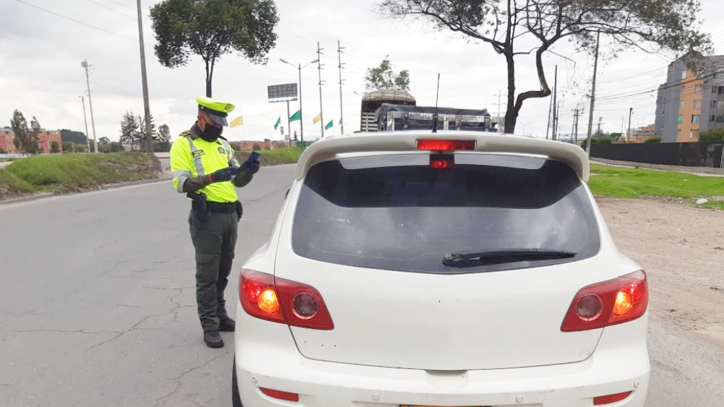 Control de tránsito en Semana Santa durante la cuarentena en Bogotá 