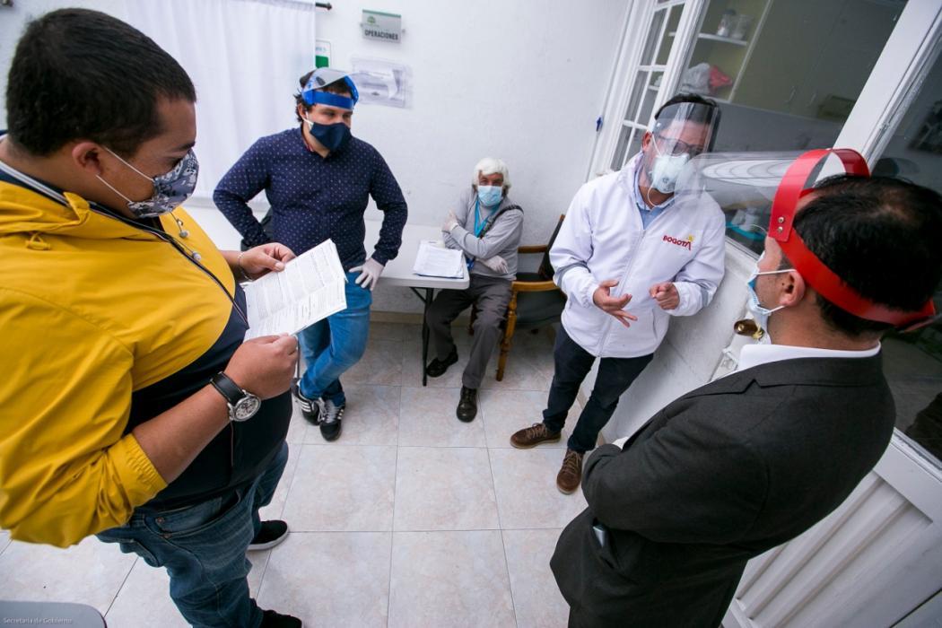 Se mantiene un control estricto en dispensación de medicamentos y dispositivos médicos, entre otros.