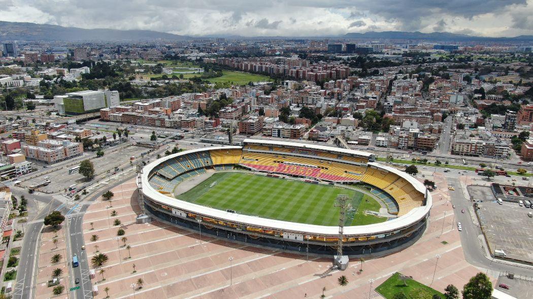 Vuelve el fútbol a los estadios de la capital.