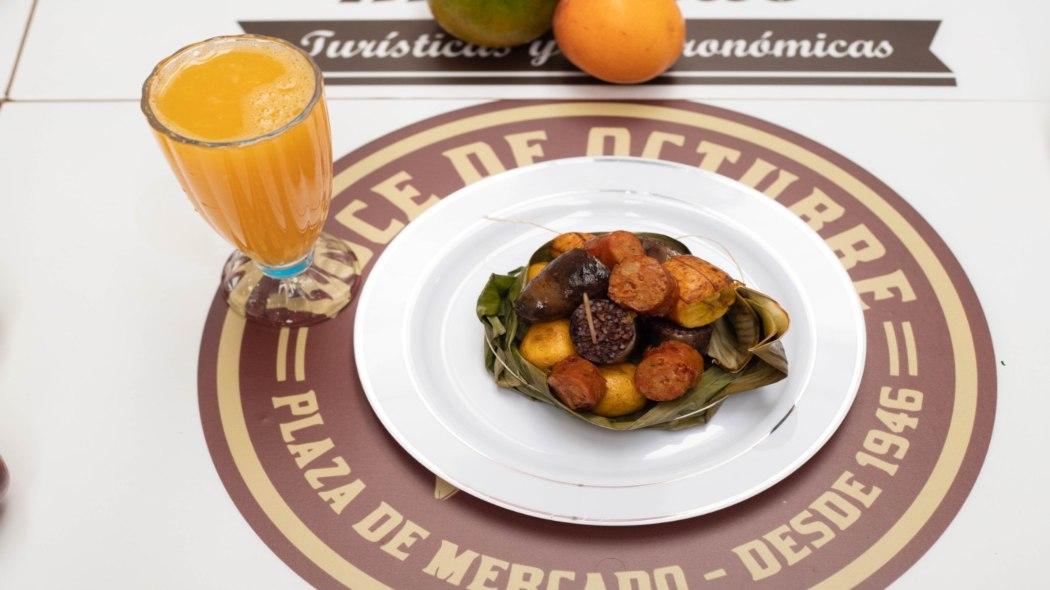 Regresa la gastronomía a la Plaza Doce de Octubre 