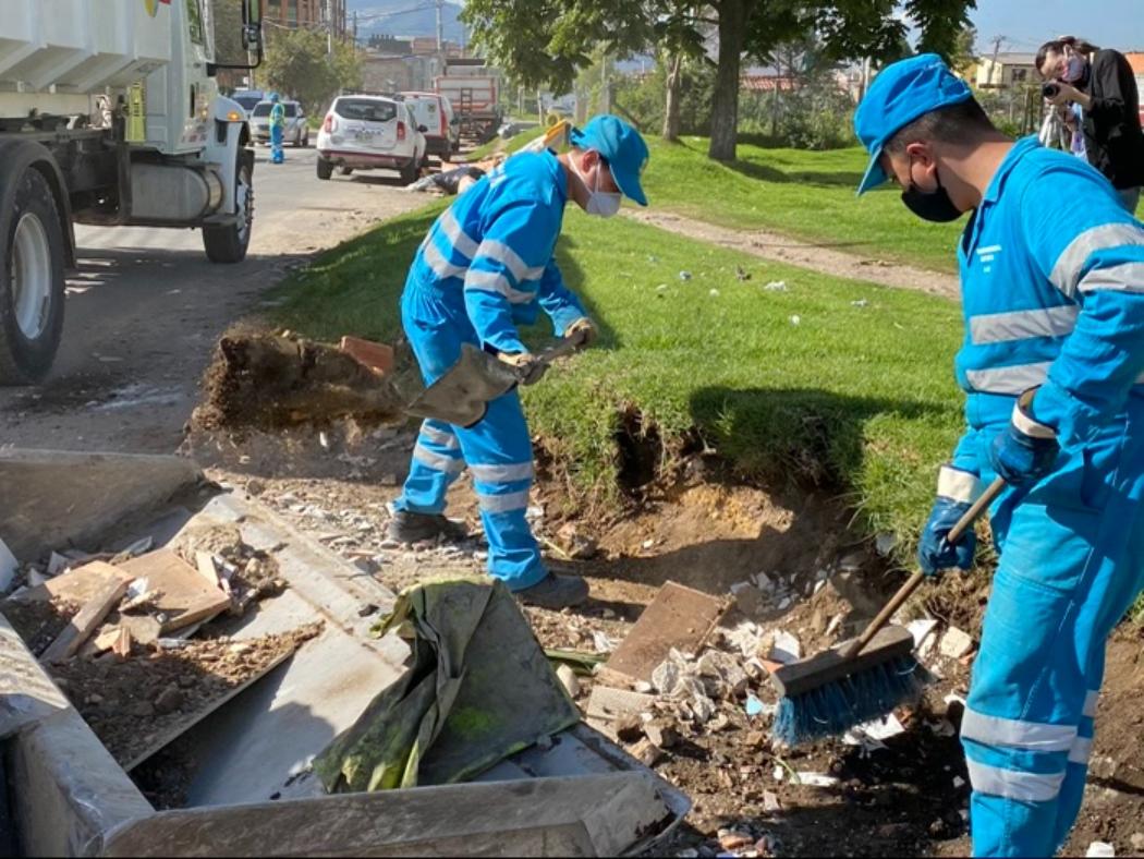 Diariamente se recogen 600 toneladas de residuos en puntos críticos de Bogotá