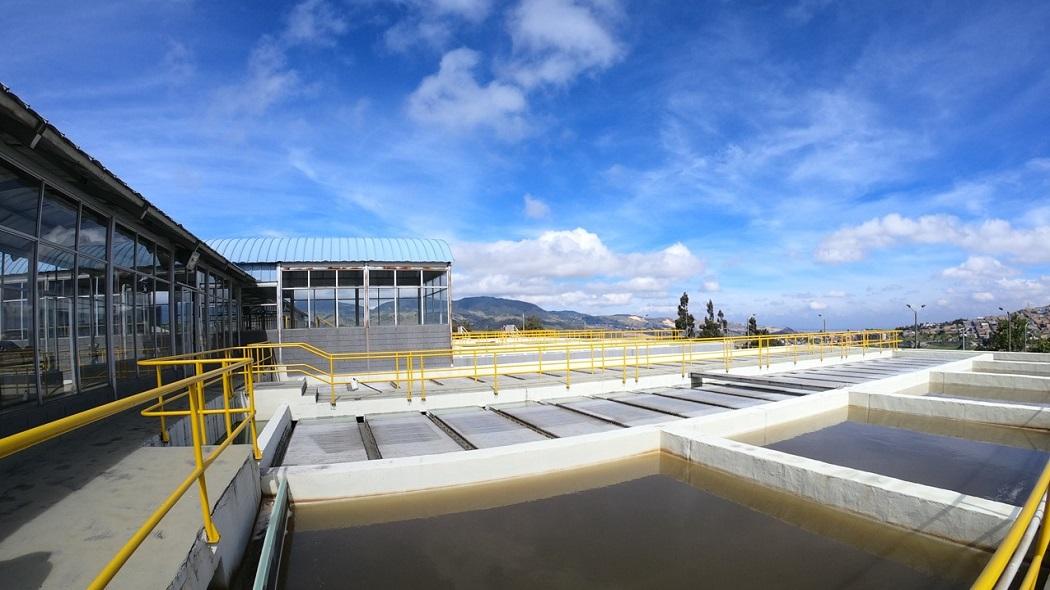 La contingencia en el embalse La Regadera se superará en las próximas horas por completo.