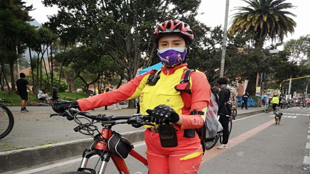 María Fernanda, Guardian de Ciclovía. 