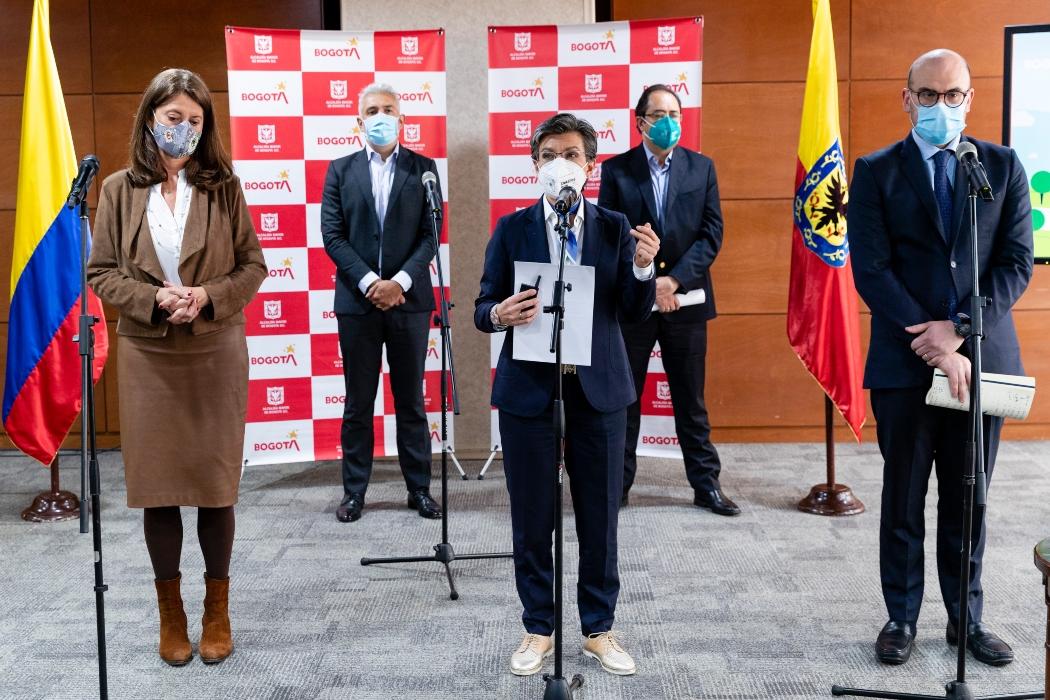 Alcaldesa en rueda de prensa. Infraestructura vial. 15 de marzo