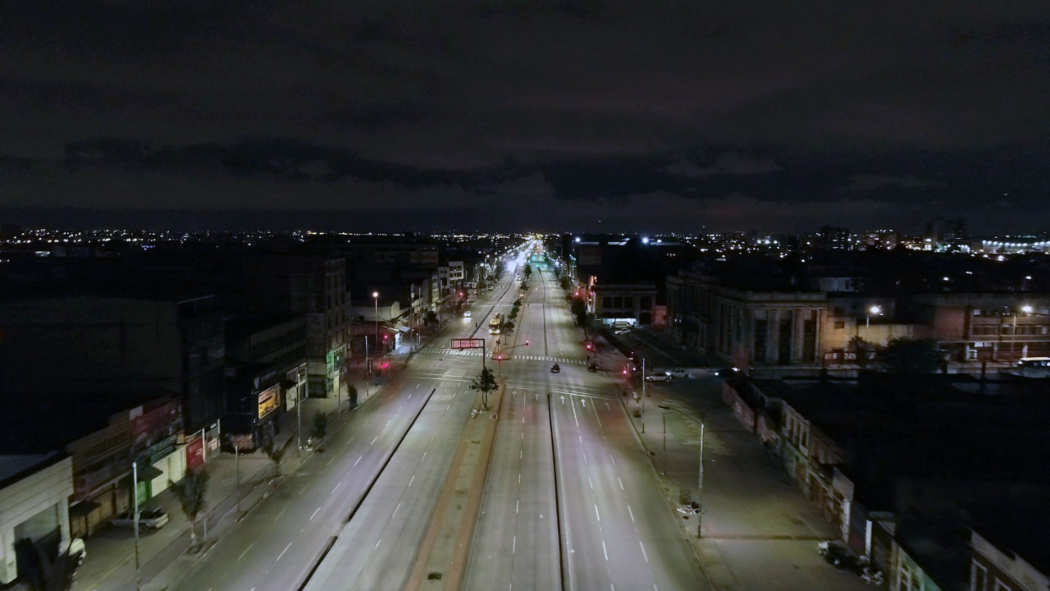 Avenida de Bogotá de noche 