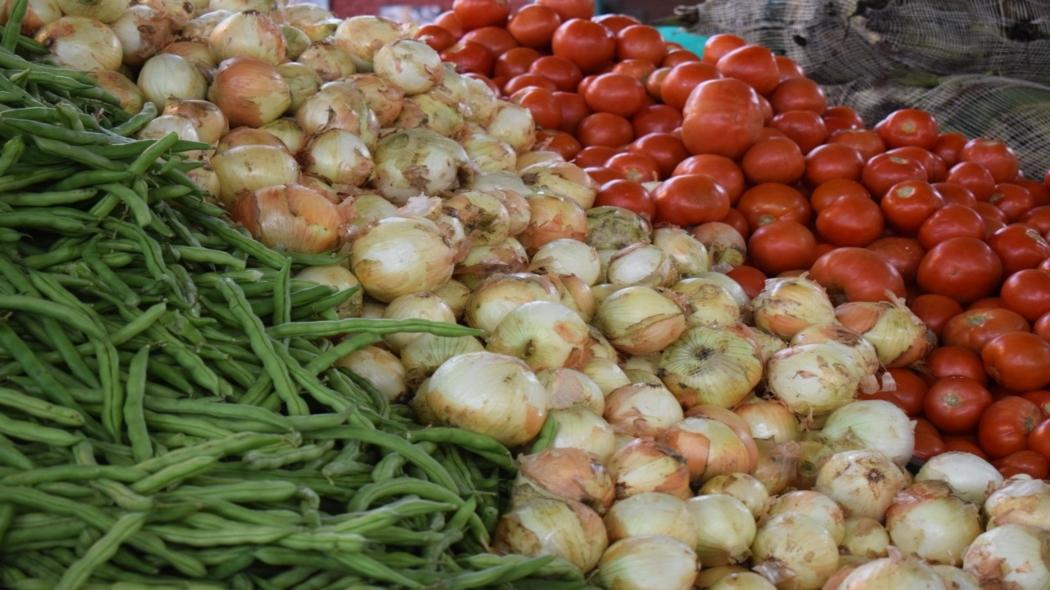 Plazas distritales de mercado se encuentran abastecidas para que las personas vayan a maercar