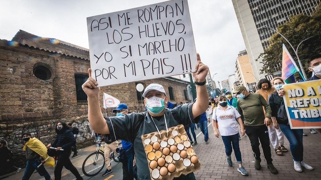 más de 2 mil personas a manifestarse en 15 puntos de la ciudad