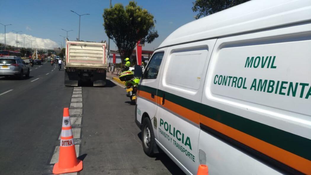 Imagen de controles en la vía