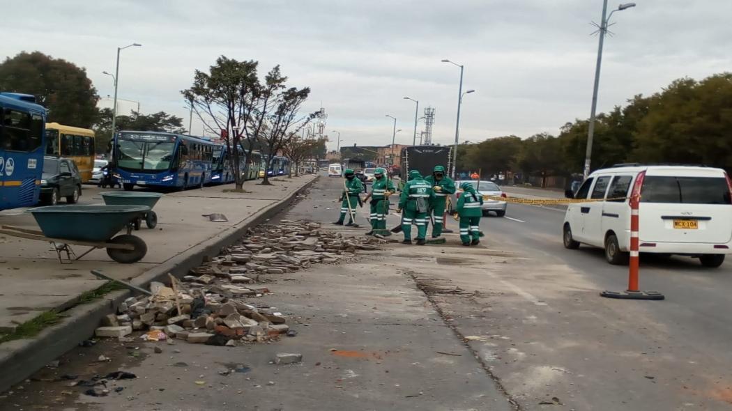 Recolección de escombros tras manifestaciones en Kennedy